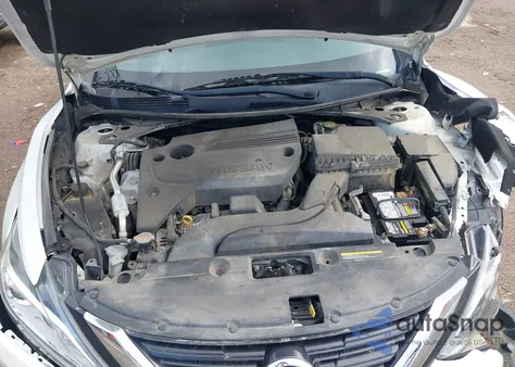 2018 Nissan Altima 2.5 S z USA, uszkodzony, nr VIN 1N4AL3AP9JC233616